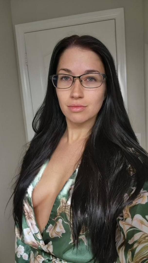 +14253289428 text me for all your sexual fantasy 👅👅 - Image 2